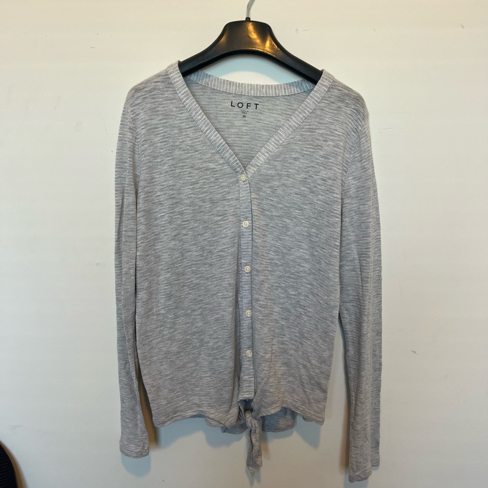Gray Loft Size M Long-Sleeve Top